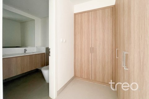 Villa in Dubai South (Dubai World Central), Dubai 4 bedrooms, 306.39 sq.m. № 136296 - photo 15