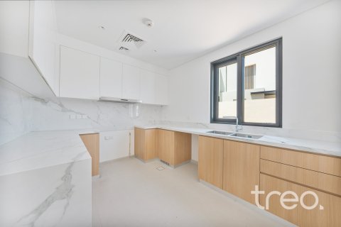 Townhouse in Dubai 4 bedrooms, 357.4 sq.m. № 136301 - photo 21