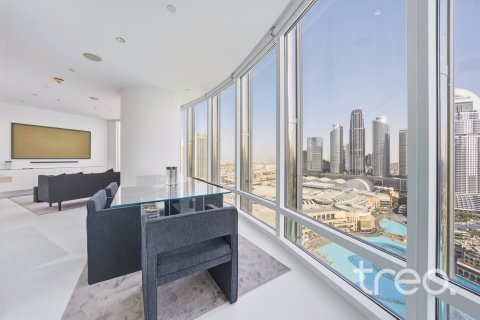 Apartment in Burj Khalifa, Dubai 2 bedrooms, 143.63 sq.m. № 136302 - photo 20