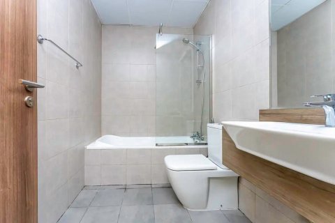 Apartment in AZIZI PLAZA in Al Furjan, Dubai 2 bedrooms, 95 sq.m. № 79223 - photo 12