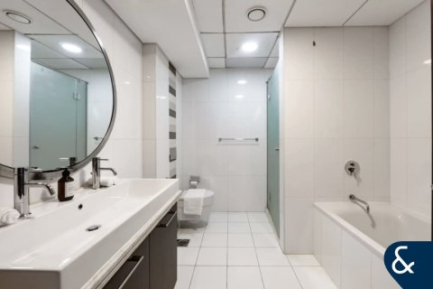 Apartment in Downtown Dubai (Downtown Burj Dubai), Dubai 2 bedrooms, 108 sq.m. № 79210 - photo 28