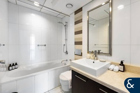 Apartment in Downtown Dubai (Downtown Burj Dubai), Dubai 2 bedrooms, 108 sq.m. № 79210 - photo 26