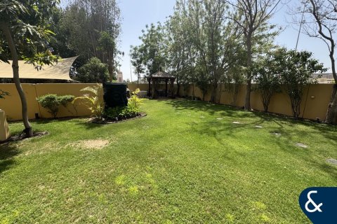 Villa in Arabian Ranches, Dubai 4 bedrooms, 297 sq.m. № 79211 - photo 23