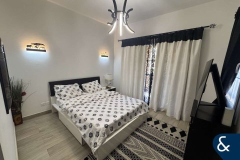 Villa in Arabian Ranches, Dubai 4 bedrooms, 297 sq.m. № 79211 - photo 10