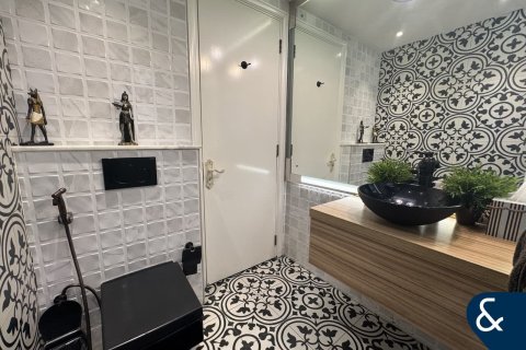 Villa in Arabian Ranches, Dubai 4 bedrooms, 297 sq.m. № 79211 - photo 8