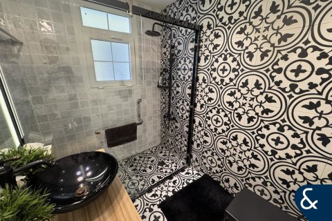 Villa in Arabian Ranches, Dubai 4 bedrooms, 297 sq.m. № 79211 - photo 5