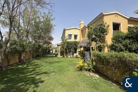 Villa in Arabian Ranches, Dubai 4 bedrooms, 297 sq.m. № 79211 - photo 3
