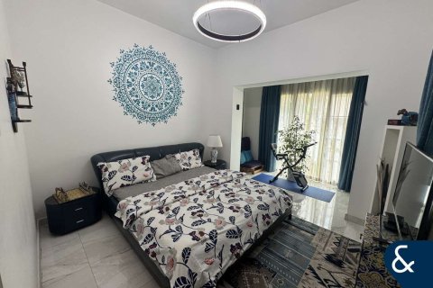 Villa in Arabian Ranches, Dubai 4 bedrooms, 297 sq.m. № 79211 - photo 6