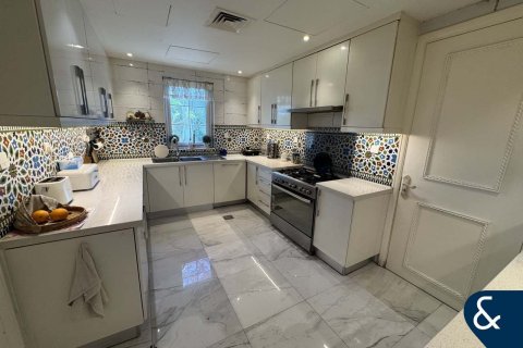 Villa in Arabian Ranches, Dubai 4 bedrooms, 297 sq.m. № 79211 - photo 16