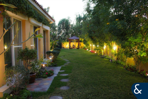 Villa in Arabian Ranches, Dubai 4 bedrooms, 297 sq.m. № 79211 - photo 2