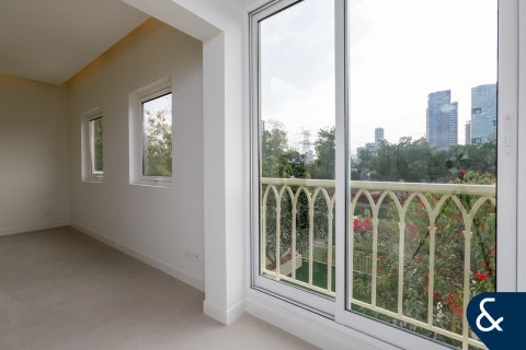 Снять в аренду виллу в Springs 8, The Springs, Дубай: 3 спальни, 157м², № 79197 - фото 14