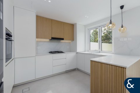 Снять в аренду виллу в Springs 8, The Springs, Дубай: 3 спальни, 157м², № 79197 - фото 5