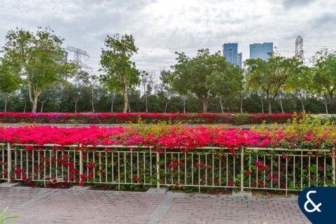 Снять в аренду виллу в Springs 8, The Springs, Дубай: 3 спальни, 157м², № 79197 - фото 24