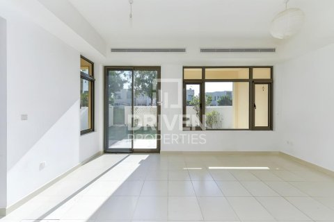 Adosado en Mira Oasis, Reem, Dubai, 3 dormitorios, 219.9 m², № 142982 - foto 3