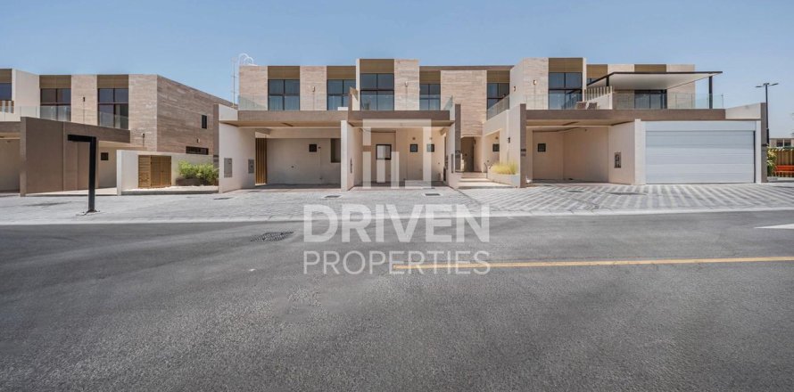 Villa in District 11, Mohammed Bin Rashid City, Dubai 4 bedrooms, 187.2 sq.m. № 135651