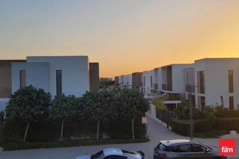Townhouse in Dubai 3 bedrooms, 135.1 sq.m. № 49993 - photo 9