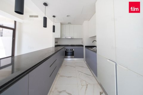 Villa en Dubai, 4 dormitorios, 282 m², № 95533 - foto 6