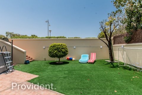 Villa in Dubai Festival City, Dubai 4 bedrooms, 331.2 sq.m. № 2858 - photo 9