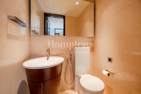 Apartment in Downtown Dubai (Downtown Burj Dubai), Dubai 2 bedrooms, 132.66548400 sq.m. № 12722 - photo 1