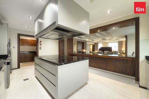 Penthouse in Dubai 4 bedrooms, 516.1 sq.m. № 91819 - photo 10