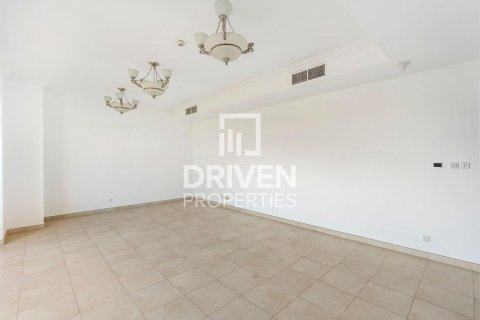 Apartment in Dubai Festival City, Dubai 3 bedrooms, 241.64 sq.m. № 128702 - photo 4