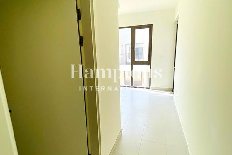 Снять в аренду виллу в Dubai South (Dubai World Central), Дубай: 4 спальни, 215.25625100м², № 94516 - фото 5