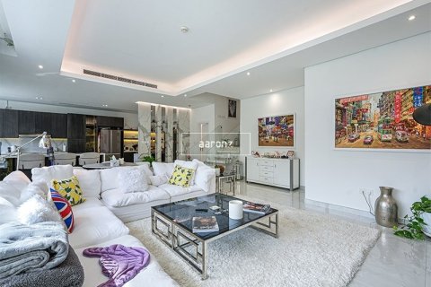 Appartement à Dubai Marina, Dubai, 3 chambres, 230.7 m², № 56183 - photo 1
