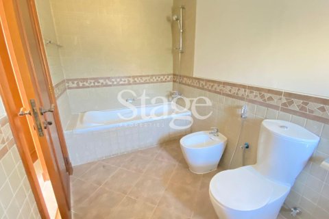 Villa in Dubai Land, Dubai 3 bedrooms, 531 sq.m. № 56241 - photo 5