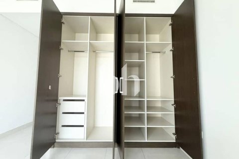 Apartment in Dubai Creek Harbour (The Lagoons), Dubai 2 bedrooms, 104 sq.m. № 56249 - photo 13