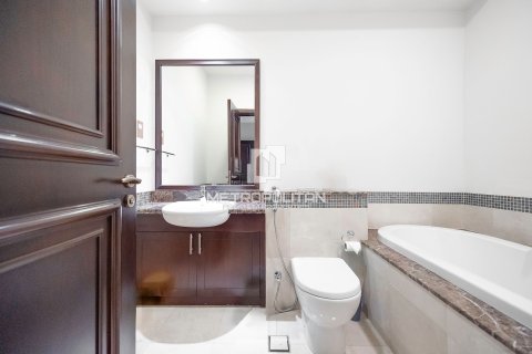 Ático en Palm Jumeirah, Dubai, 5 dormitorios, 456 m², № 72941 - foto 8
