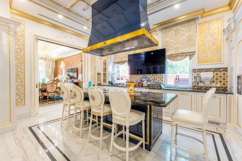 Villa en XXII Carat, Palm Jumeirah, Dubai, 7 dormitorios, 1530 m², № 72921 - foto 5