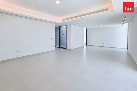 Снять в аренду виллу в Дубае: 4 спальни, 456м², № 67524 - фото 1