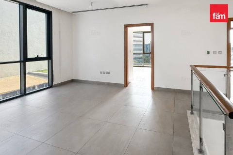 Villa in Dubai Hills Estate, Dubai 4 bedrooms, 570.2 sq.m. № 67534 - photo 12