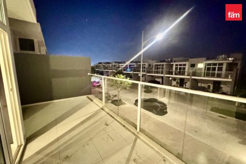 Снять в аренду виллу в Дубае: 5 спален, 112.2м², № 89457 - фото 25