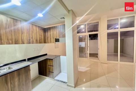 Снять в аренду виллу в Дубае: 5 спален, 112.2м², № 89457 - фото 8