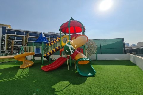 Appartement à CRYSTAL RESIDENCE à Jumeirah Village Circle, Dubai, 2 chambres, 126 m², № 99315