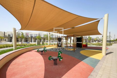 Купить виллу в EMAAR South, Dubai South (Dubai World Central), Дубай: 3 спальни, 185м², № 86443 - фото 5