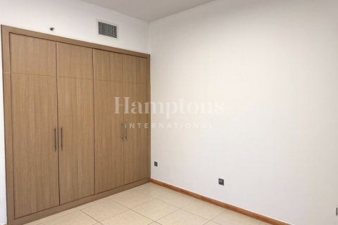 Apartment in Jumeirah Lake Towers, Dubai 2 bedrooms, 109.90424900 sq.m. № 18248 - photo 6