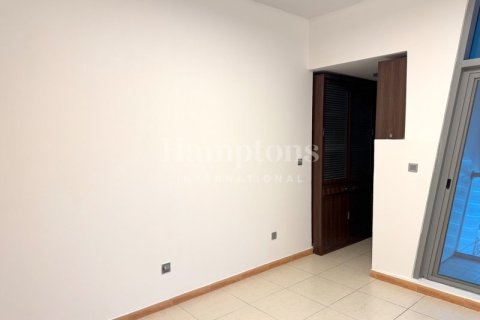 Apartment in Jumeirah Lake Towers, Dubai 2 bedrooms, 109.90424900 sq.m. № 18248 - photo 1