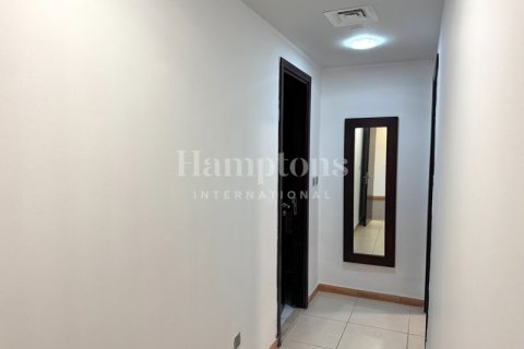 Apartment in Jumeirah Lake Towers, Dubai 2 bedrooms, 109.90424900 sq.m. № 18248 - photo 3