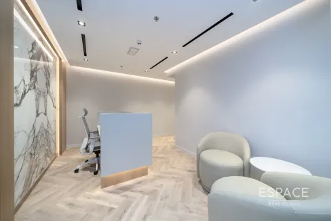 Office in Jumeirah Lake Towers, Dubai 117 sq.m. № 62179 - photo 11