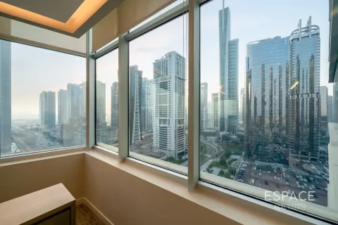 Office in Jumeirah Lake Towers, Dubai 117 sq.m. № 62179 - photo 16