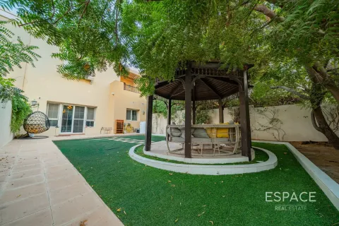 Villa en Arabian Ranches, Dubai, 3 dormitorios, 228 m², № 62163 - foto 1