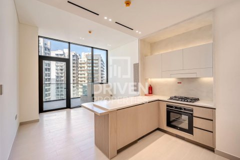 Appartement à Jumeirah Village Circle, Dubai, 1 chambre, 74 m², № 87338 - photo 2