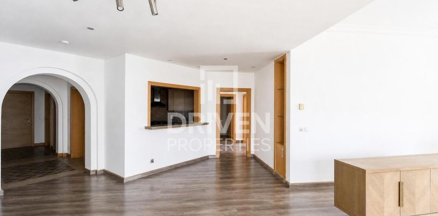 Apartment in Shoreline Apartments, Palm Jumeirah, Dubai 3 bedrooms, 200.21 sq.m. № 141108