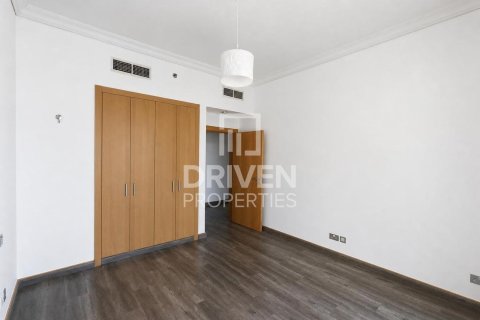 Apartment in Shoreline Apartments, Palm Jumeirah, Dubai 3 bedrooms, 200.21 sq.m. № 141108 - photo 5