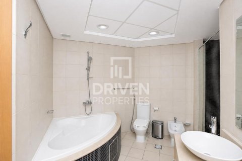 Apartment in Shoreline Apartments, Palm Jumeirah, Dubai 3 bedrooms, 200.21 sq.m. № 141108 - photo 13