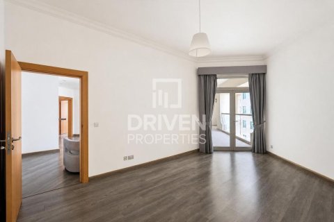 Apartment in Shoreline Apartments, Palm Jumeirah, Dubai 3 bedrooms, 200.21 sq.m. № 141108 - photo 6