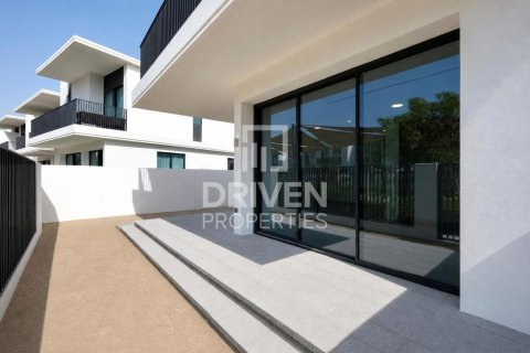 Townhouse in The Valley, Dubai 4 bedrooms, 261.52 sq.m. № 141107 - photo 24