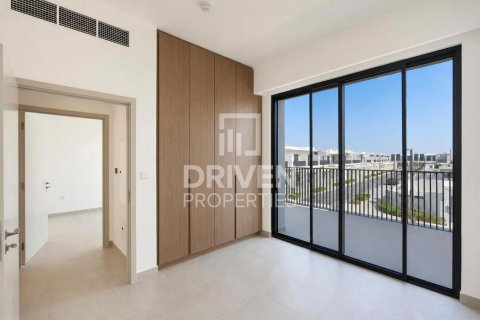 Townhouse in The Valley, Dubai 4 bedrooms, 261.52 sq.m. № 141107 - photo 11